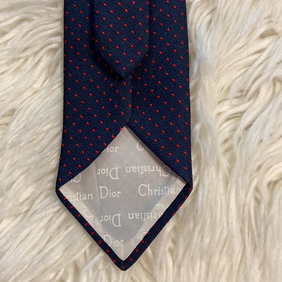 Christian Dior Man Tie so beautiful navy blue with red dots excellent condition - Picture 4 of 12